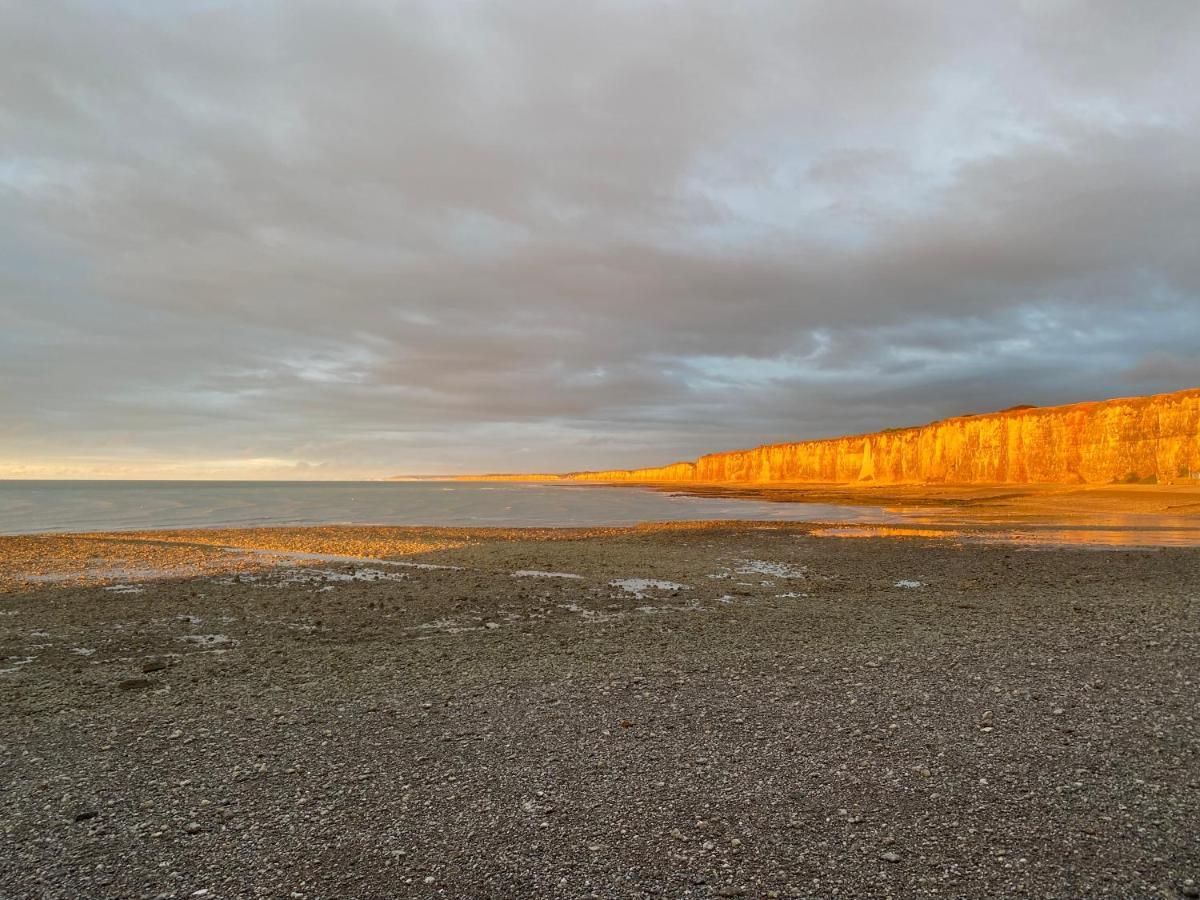 Boutique Hotel La Maison Des Galets Sur Le Front De Mer Saint-Valery-en-Caux Bagian luar foto